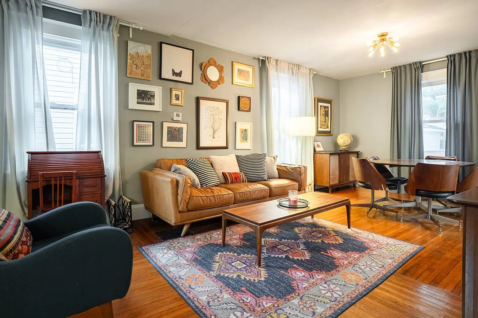2 bed, 1.0 bath, 2960 sqft, $3,615 — Photo 1