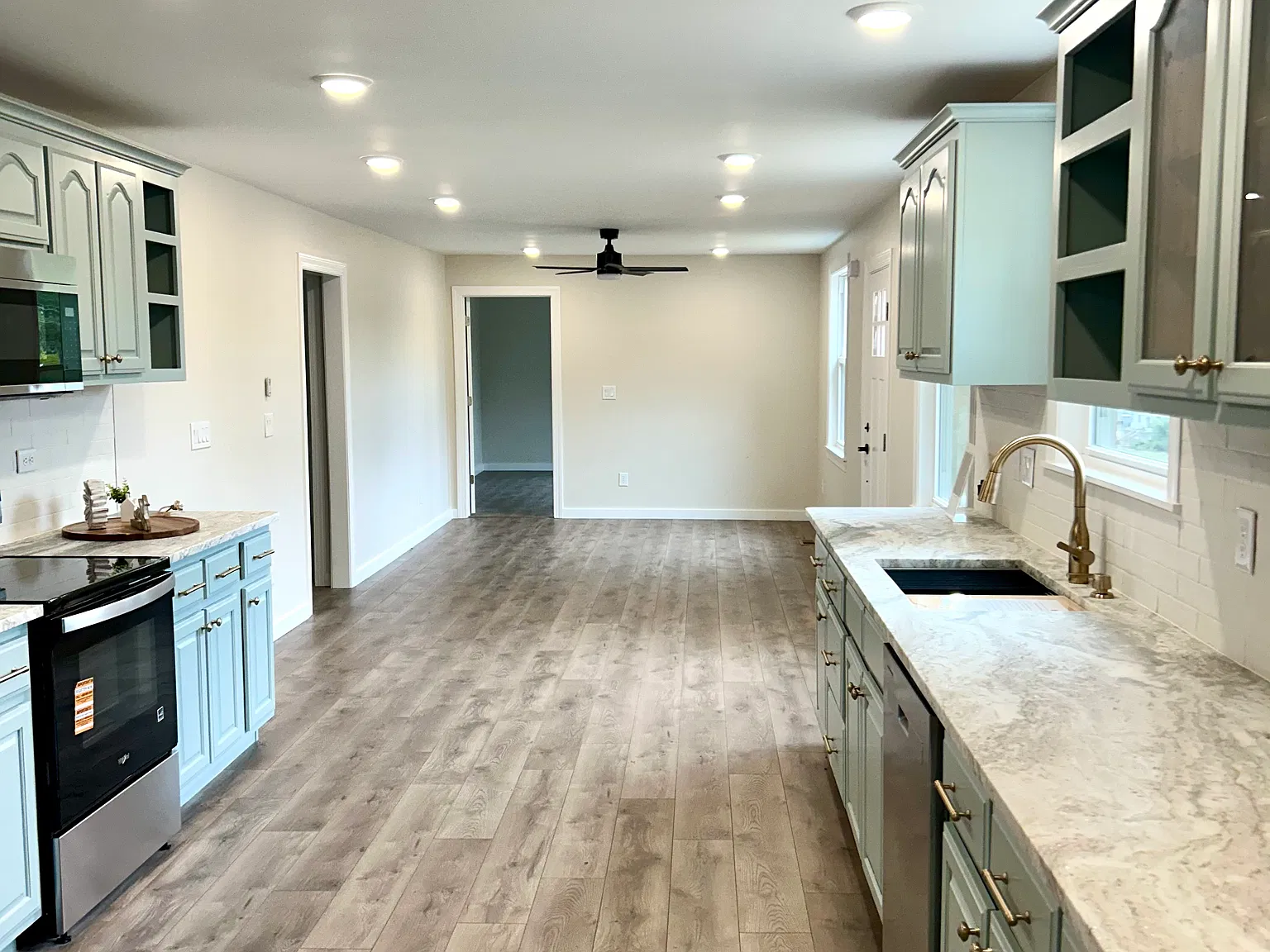 3 bed, 1521 sqft, $2,600 — Photo 3