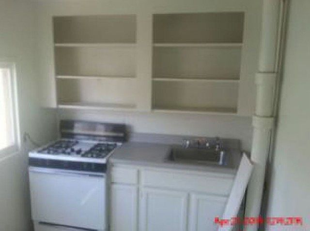 2nd image of 2032 Ogden Ave