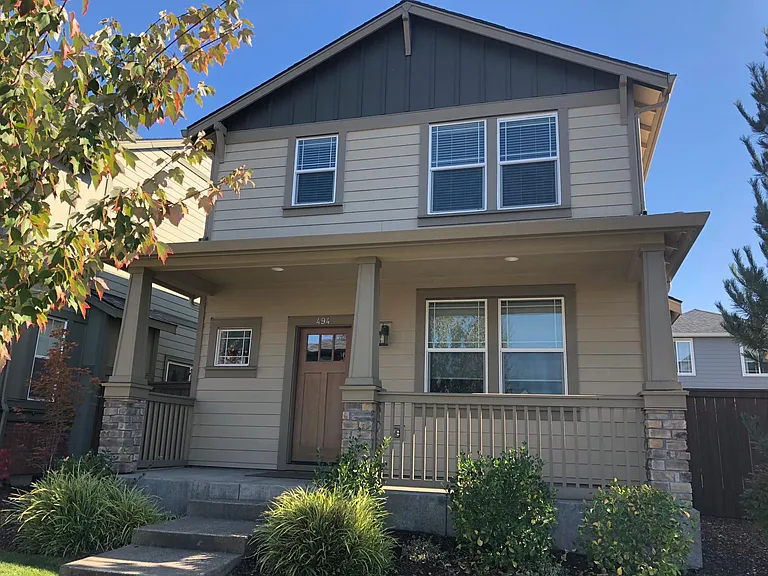 494 SW 200th Ave — Photo 1
