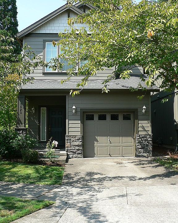 1st image of 3523 SE Pinewood Ave