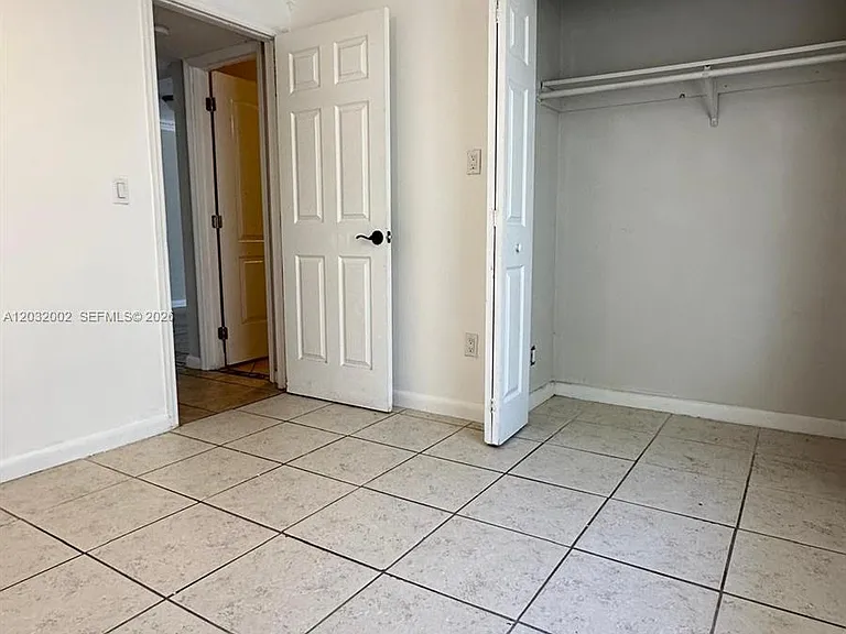 851 NE 207th Ter #6202 — Photo 18