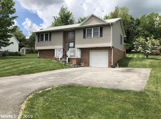 90 Cullen Ct, Christiansburg, VA 24073