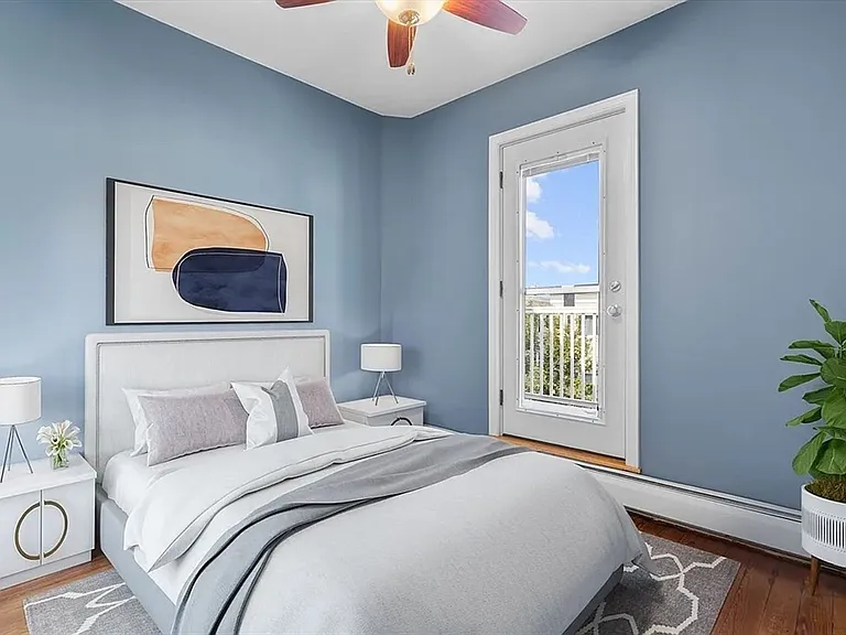 2-11 Woodlawn St #2 — Photo 4