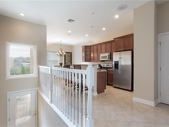 3rd image of 120 1/2 Brightwater Dr #5