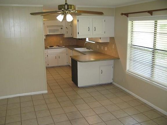5th image of 4504 4th St