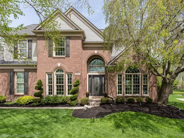 47920 Picadilly Ct, Canton, MI 48187