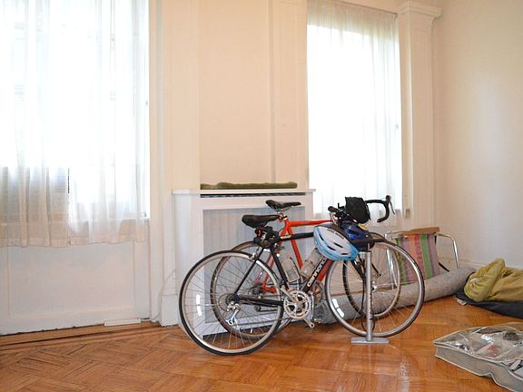 4th image of 33 Schermerhorn St APT 2