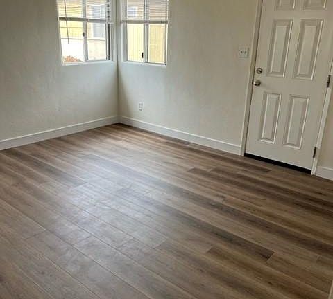 2nd image of 4117 Ingraham St #4117