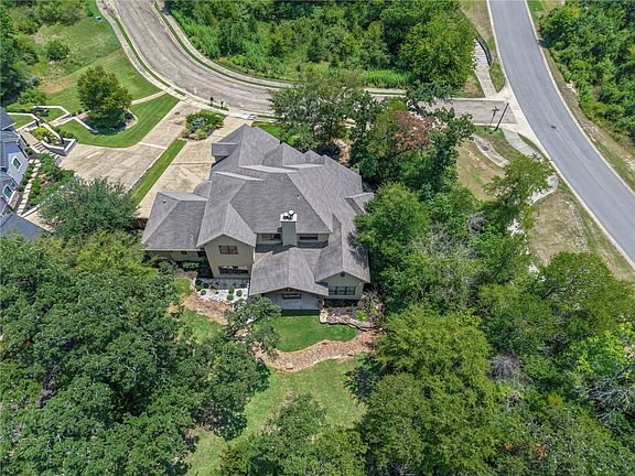 3rd image of 3201 Willow Ridge Dr