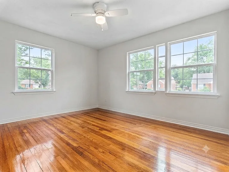 13 E Magnolia St — Photo 34