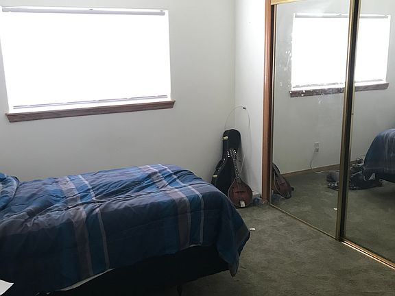 4th image of 13252 E Avenue W2