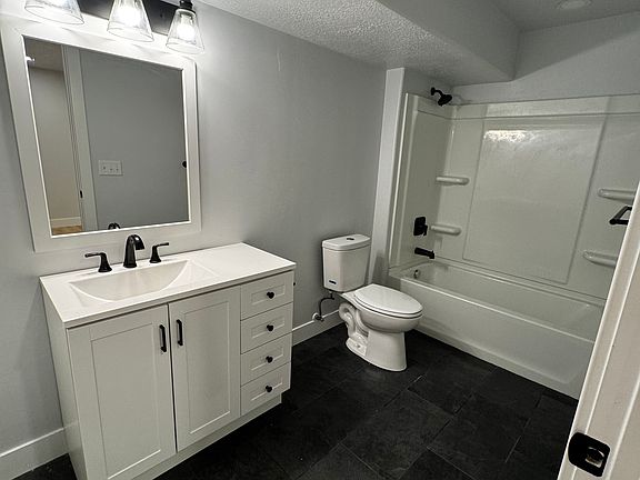 5th image of 1484 N Sage Dr
