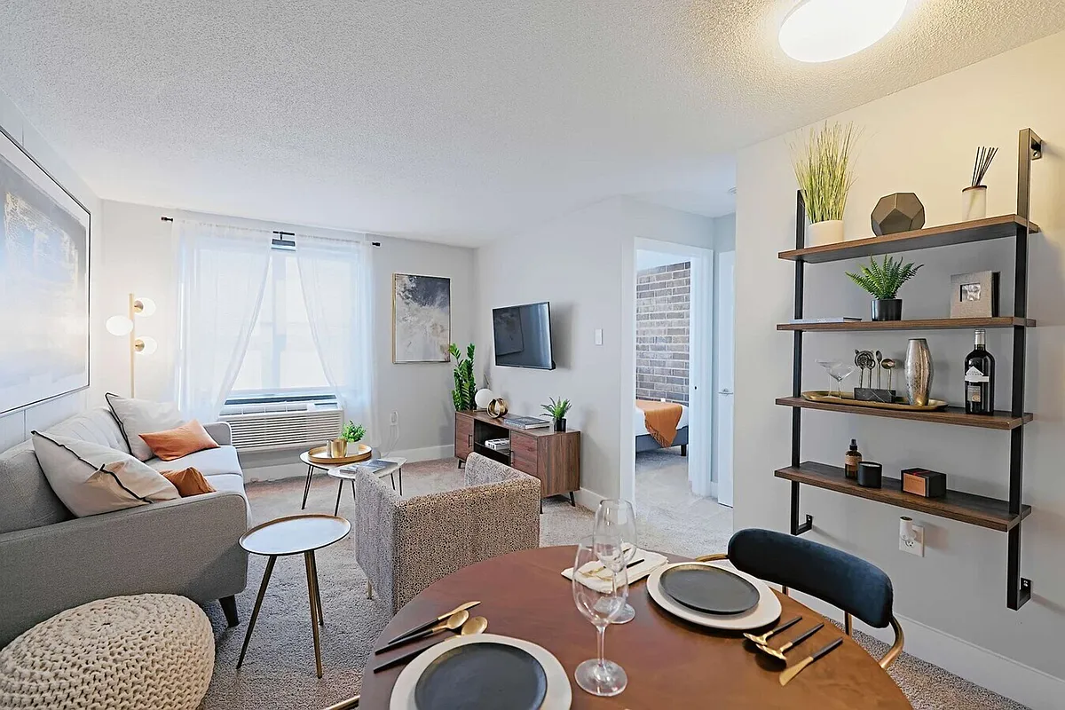 Building Photo - EMR Apartments