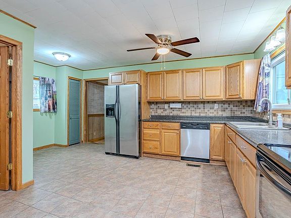 2nd image of 701 Cottage St