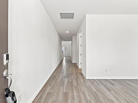 4th image of 2251 DERWENT DRIVE