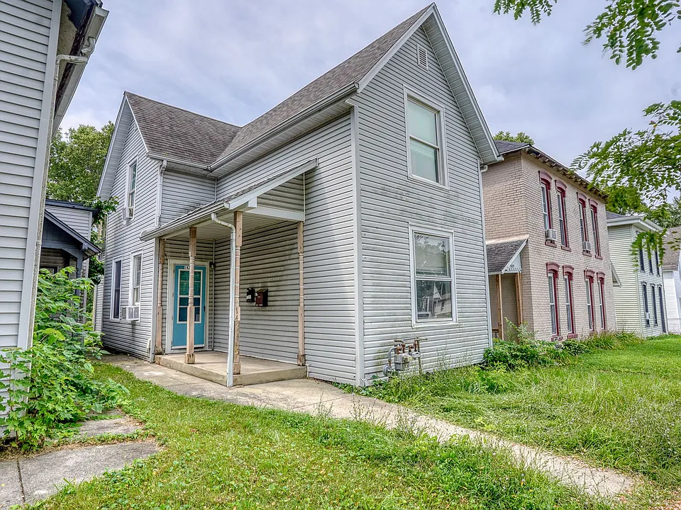 1429 South St