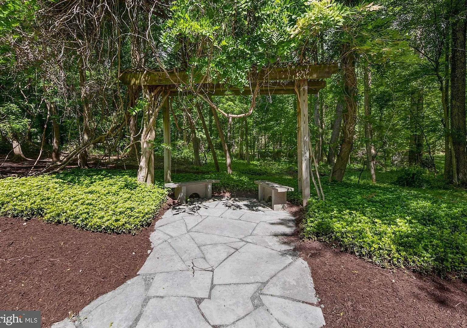 Elegance in Potomac — Photo 3