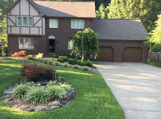 386 Cedar Creek Rd, Pikeville, KY 41501
