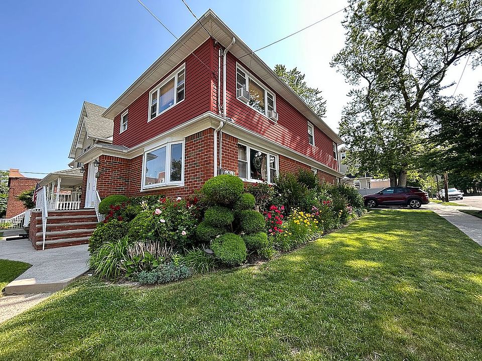 1st image of 91 Lawrence Ave