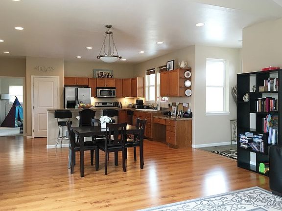 4th image of 1287 Stoney Ridge Dr