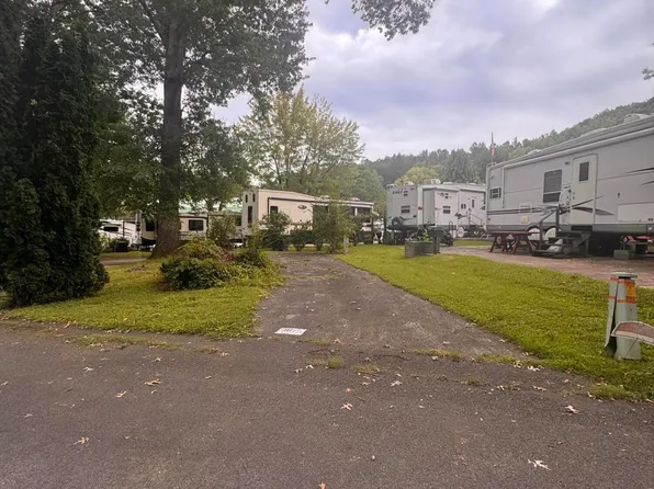 Highway 73, Townsend, TN 37882