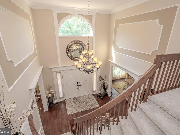 61 Amherst Way — Photo 29
