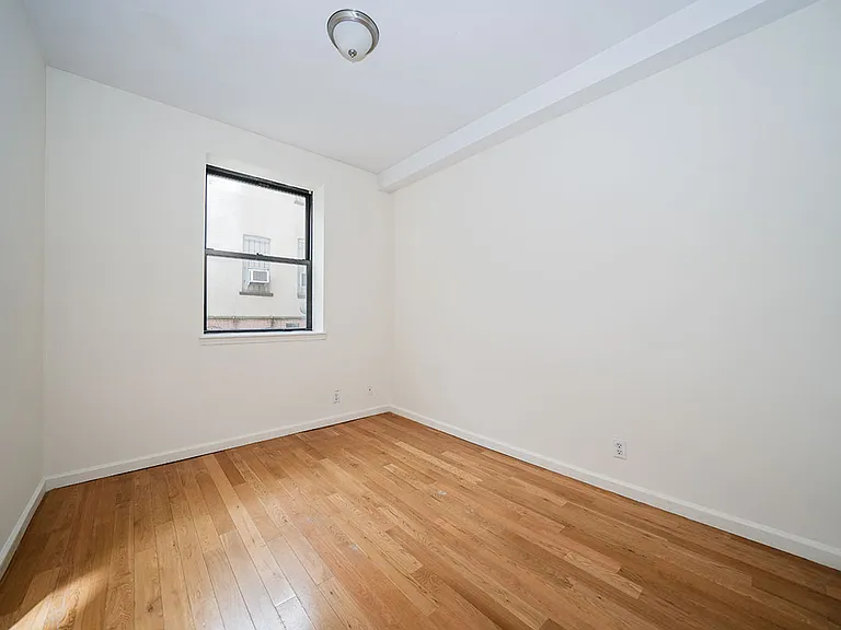 208 S 3rd St #2C — Photo 11