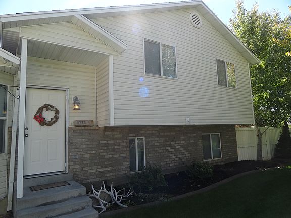 3rd image of 9782 N Harvey Cir