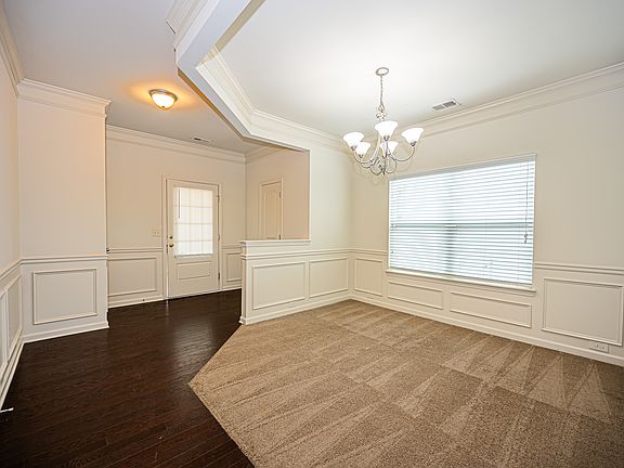 4th image of 840 Pine Arbor Ln