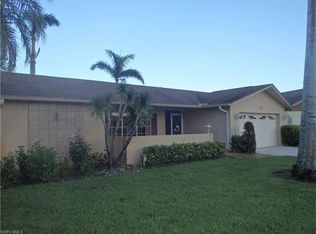 112 Paris Ct, Naples, FL 34112