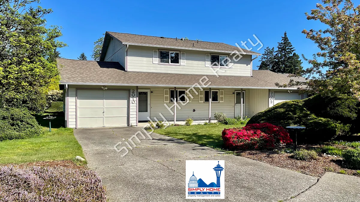Building Photo - 2010 8th Ct SW