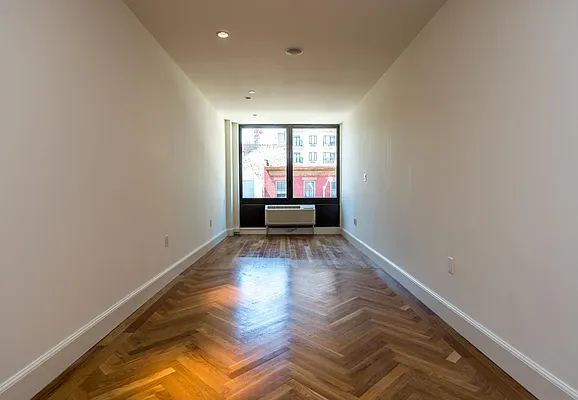 Rented by Nooklyn NYC LLC | media 44