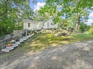 11 Mountain Rd, Wilton, CT 06897
