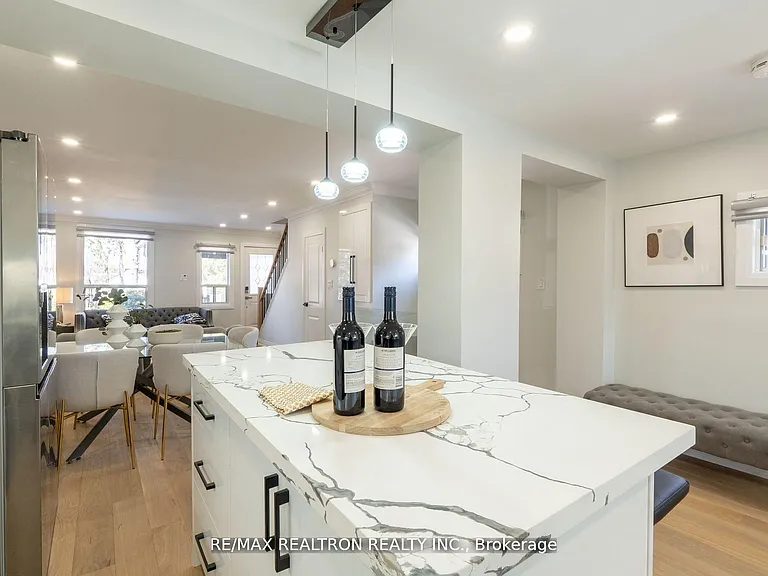 77 Hatherley Rd — Photo 9