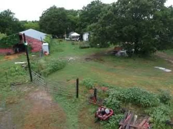 4708 Pioneer Rd, Balch Springs, TX 75180