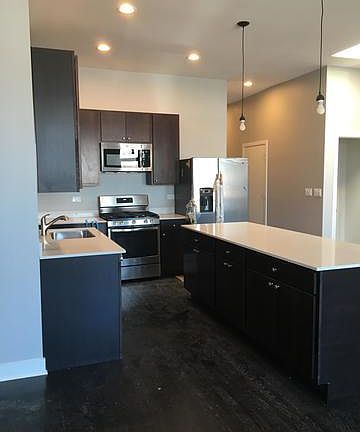 3rd image of 2523 W North Ave #2Z