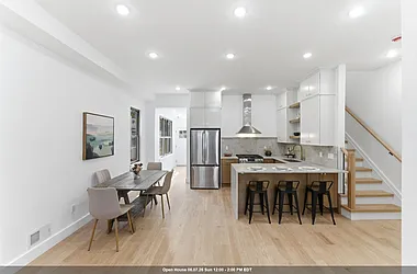 113 5 Oak Street  image 1 of 28