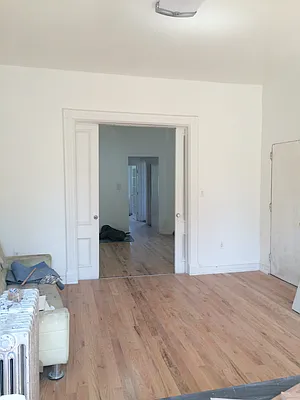 Rented by Nest Seekers International | media 29