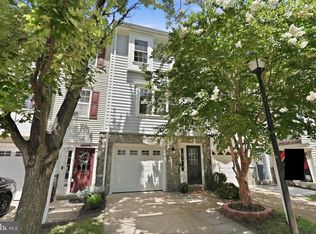 3845 Watkins Mill Dr, Alexandria, VA 22304