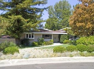 5429 Castle Knoll Rd, La Canada Flintridge, CA 91011