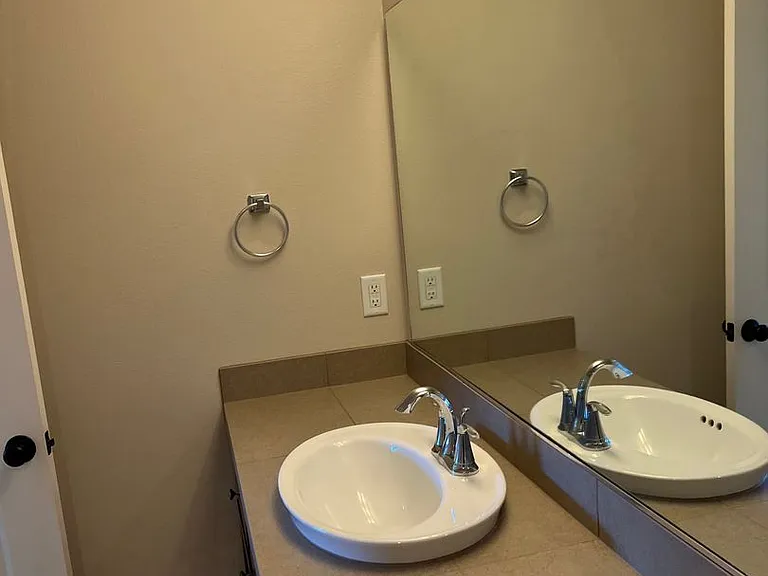 926 Robin Hood Ave — Photo 36