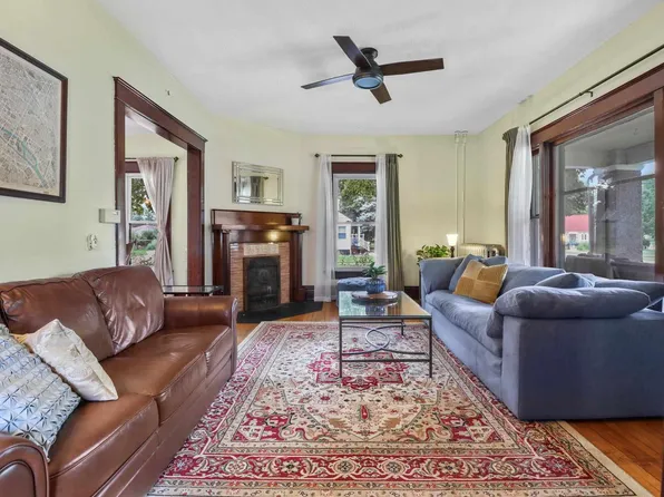 402 East Lake Street, Lake Mills, WI 53551