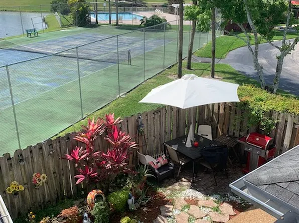 13285 NW 6th Pl, Fort Lauderdale, FL 33325