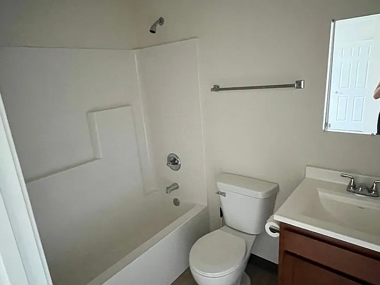 6104 Busiek Rd — Photo 5