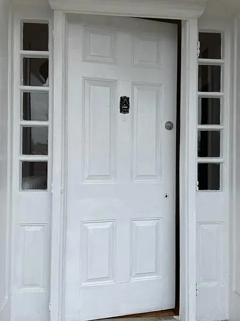 4 bed, 110 sqft, $695 — Photo 1