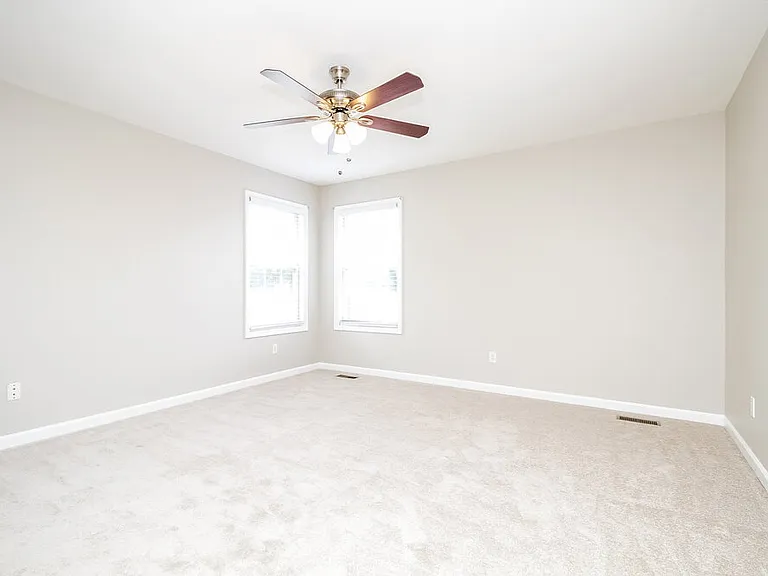 2900 Hearthside Dr — Photo 10