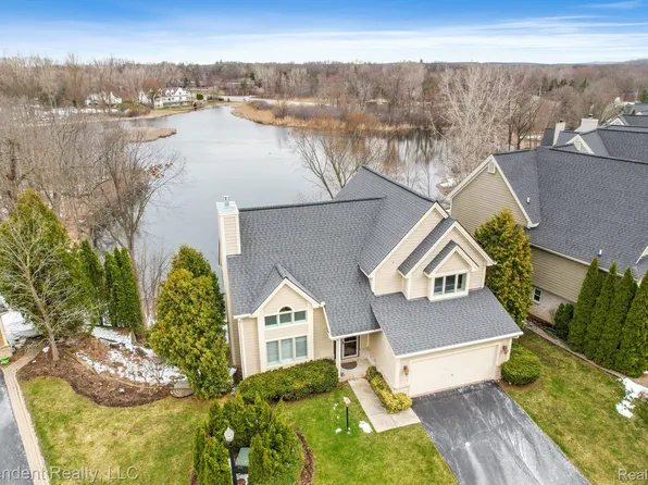 6516 Turtle Walk, Clarkston, MI 48346