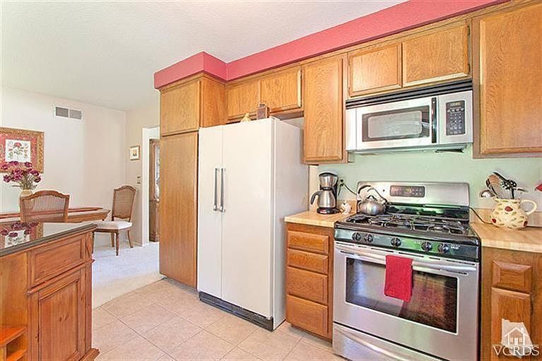 2nd image of 834 Maplewood Ave