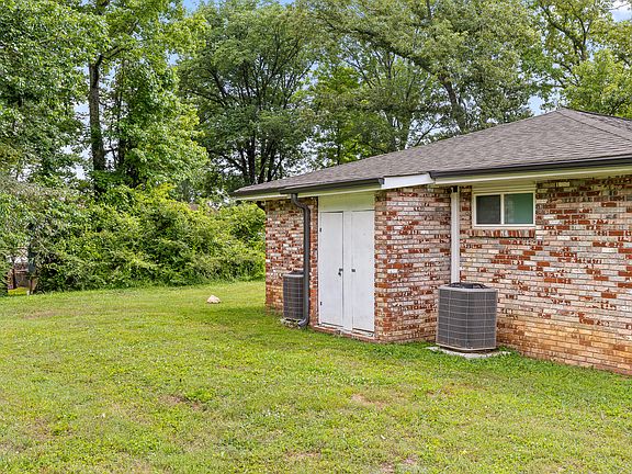 5th image of 52 Shady Ln